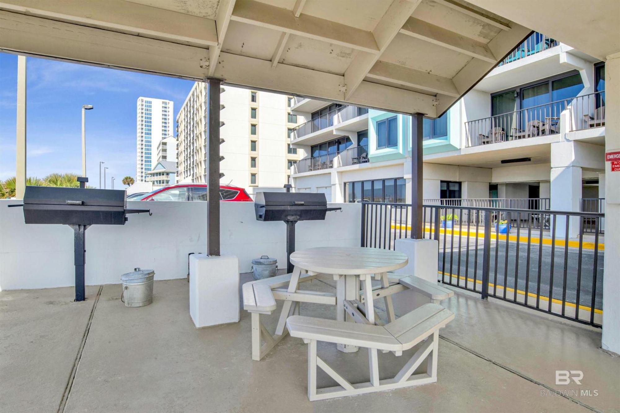 Condo On The Beach- Walk To Restaurants, Shops And Activities. Галф Шорс Екстериор снимка